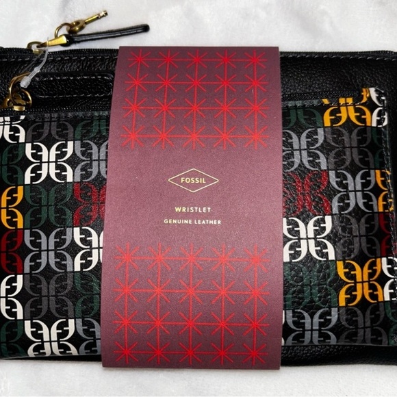 Fossil Black and Red Leather Clutch Wristlet - Picture 6 of 6